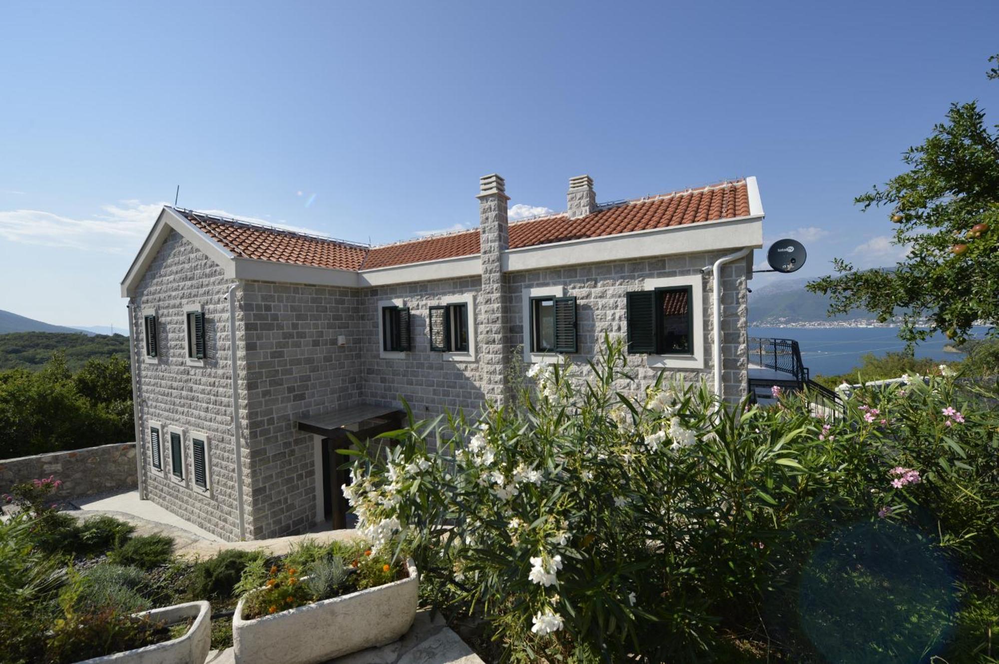 טיווט Villa Vista Azzurra מראה חיצוני תמונה